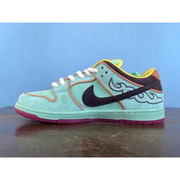 Nike SB Dunk Low Pro QS \